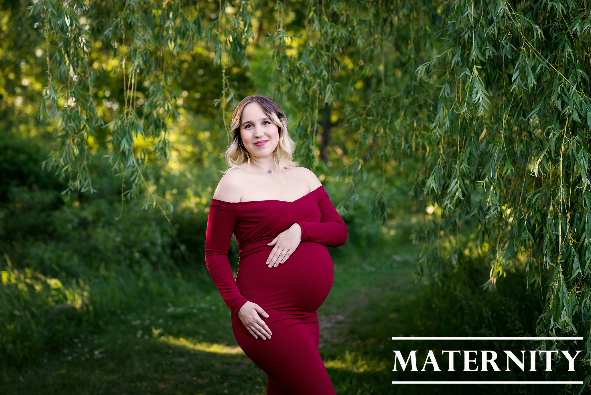 pregnant mother red dress willow tree Kingston Maternity Photographer