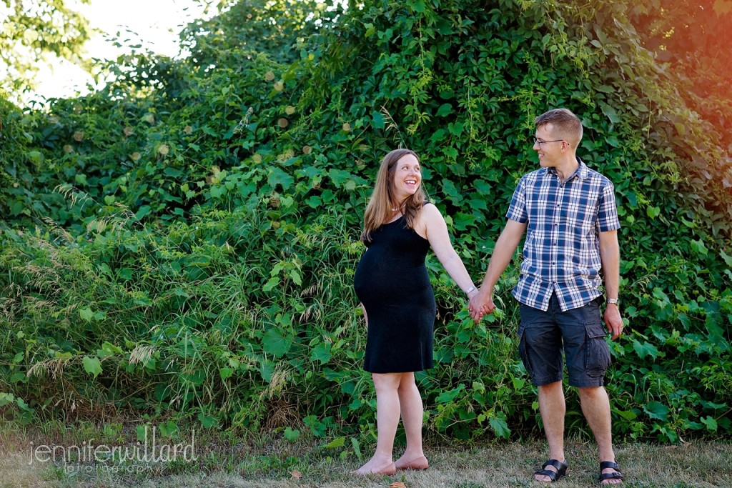 couple in love with being pregnant