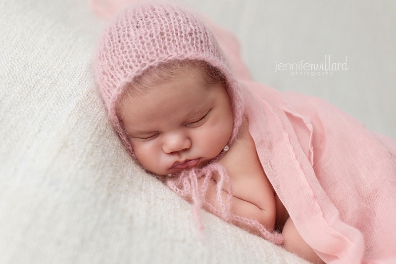 newborn photographer in kingston