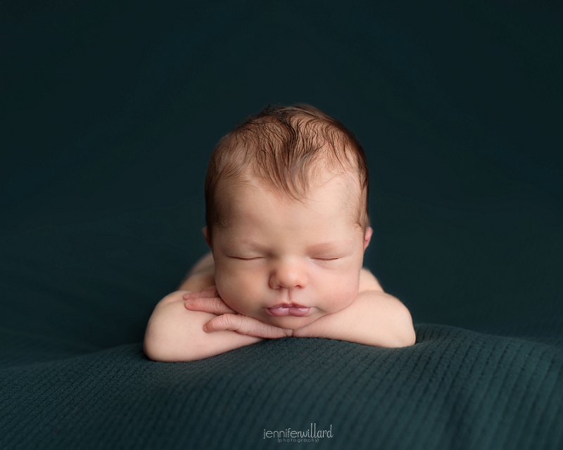 newborn pose kingston ontario