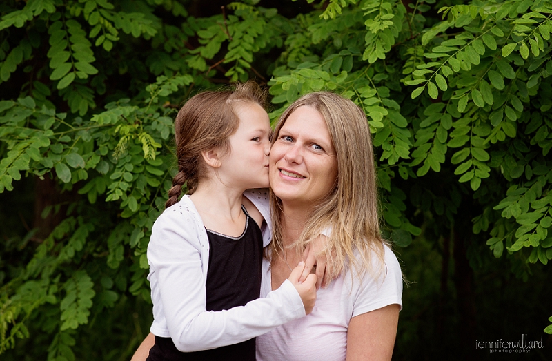 kingston ontario mom and daughter portrait