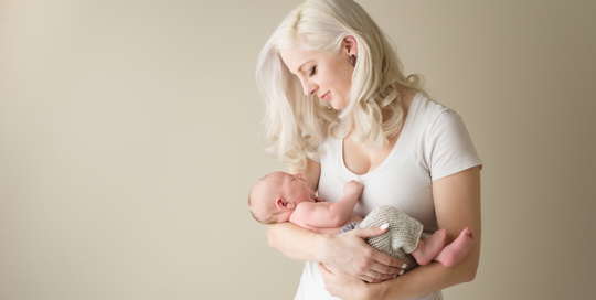 cream-white-newborn-baby-portrait-mother-son-pose