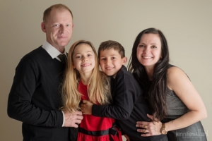 family-classic-timeless-black-red-taupe-cream-amherstview-family-portrait-photography-01