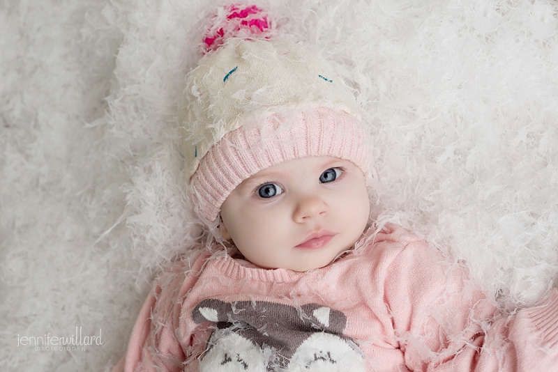 baby-first-christmas-snow-winter-holiday-mini-session-kingston-ontario-baby-photographer-09