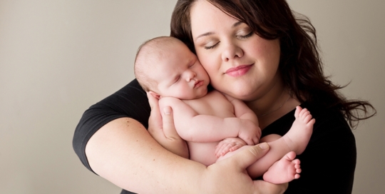 newborn-baby-boy-mother-parent-portrait-studio-kingston-ontario-photographer-01