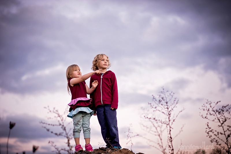 fine-art-children-portrait-field-kingston-ontario-photographer-01