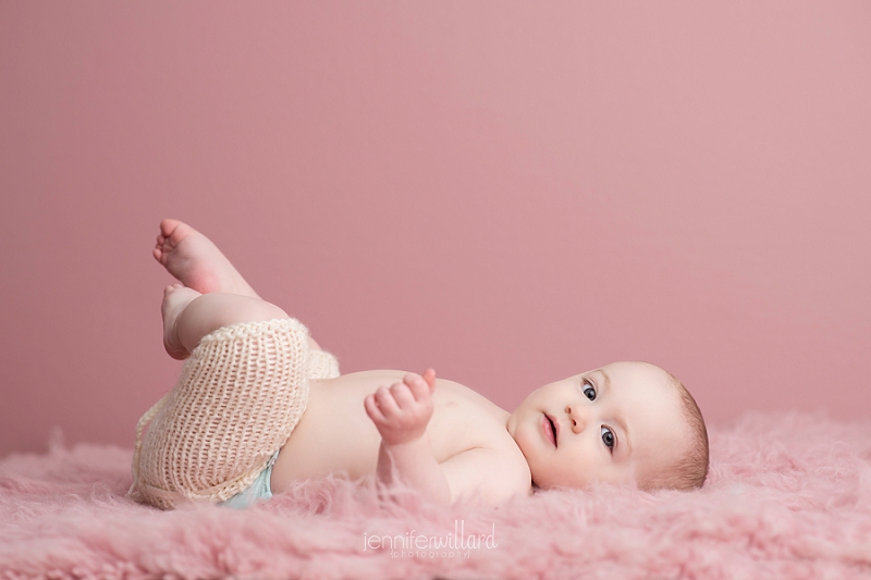 baby-milestone-portrait-baby-girl-pink-backdrop