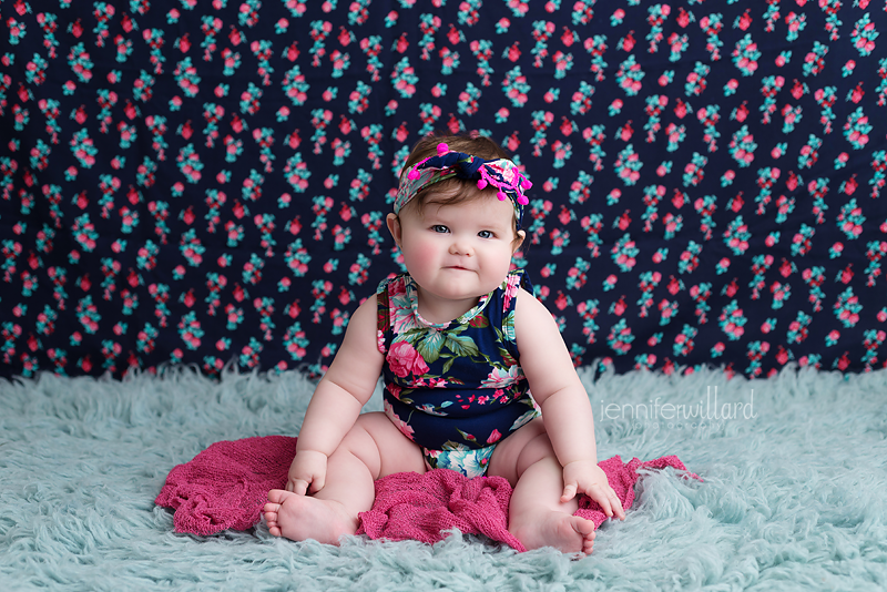 spring-mini-session-portrait-baby-girl-romper-headband-flower-backdrop-kingston-ontario