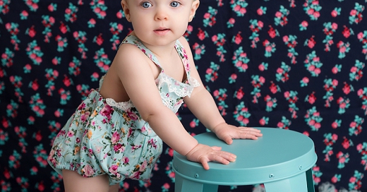 baby-first-year-sitter-session-flower-backdrop-kingston-portrait-studio