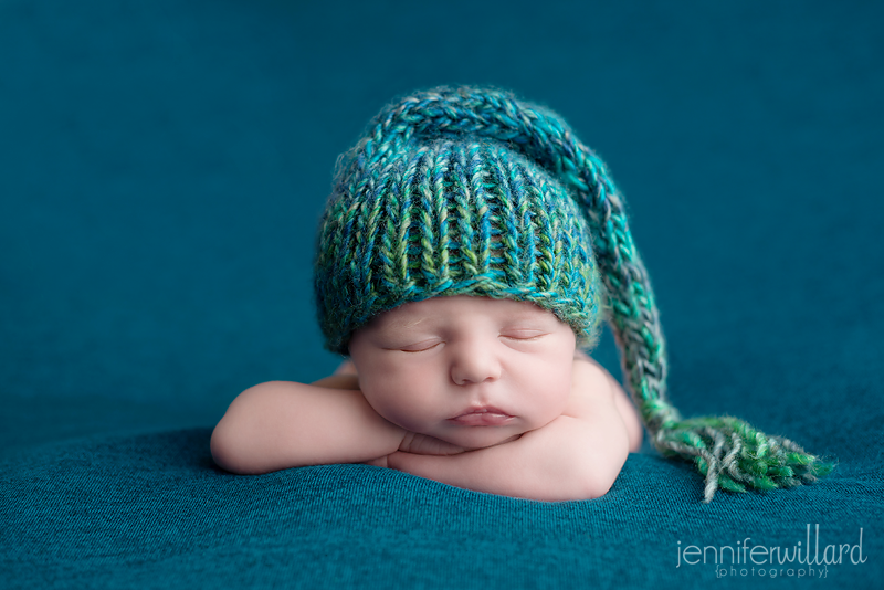 teal-blanket-baby-boy-blue-teal-hat-kingston-photographer