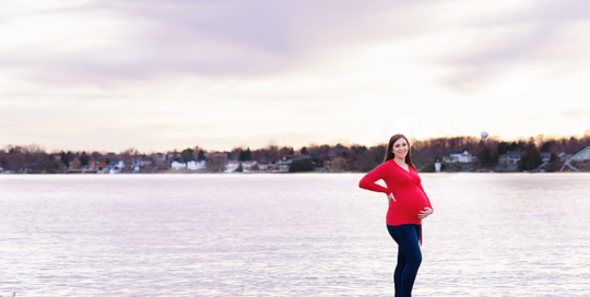 red-shirt-pregnant-mother-kingston-ontario-photography