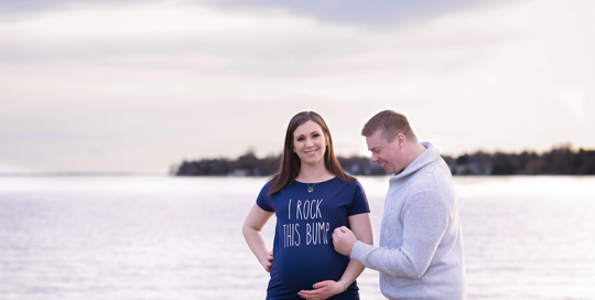 pregnancy-picture-kingston-ontario-outdoor-park