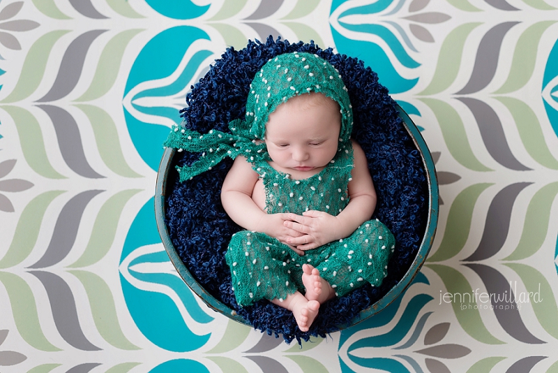 blue-teal-newborn-photography-kingston-ontario-portrait-studio-baby-in-bucket
