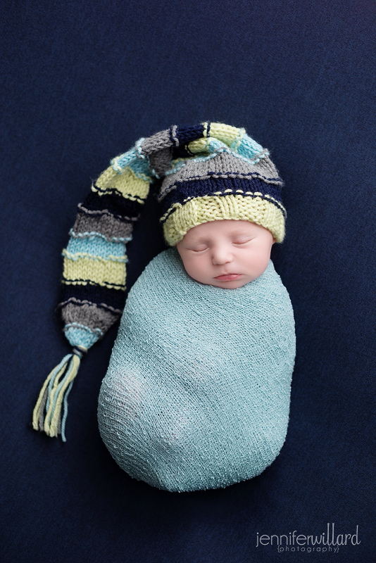 navy-blue-light-blue-newborn-baby-boy-kingston-photography