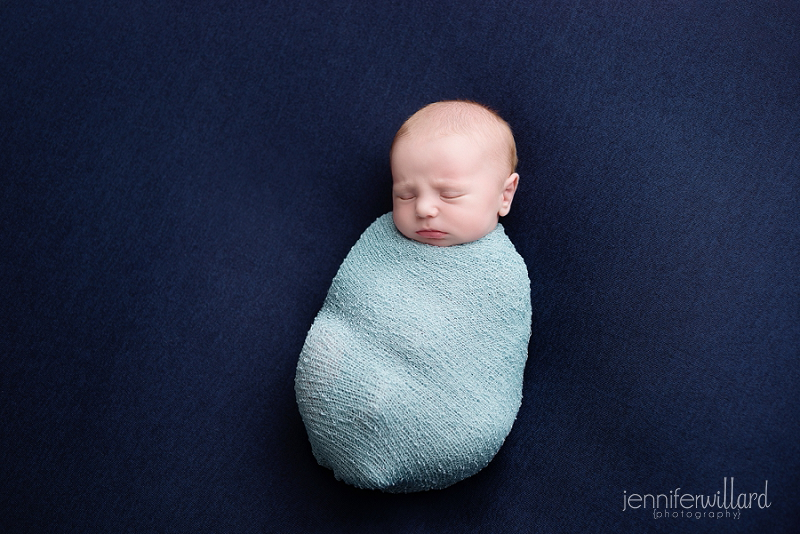 navy-blue-blanket-baby-blue-wrap-kingston-baby-photographer