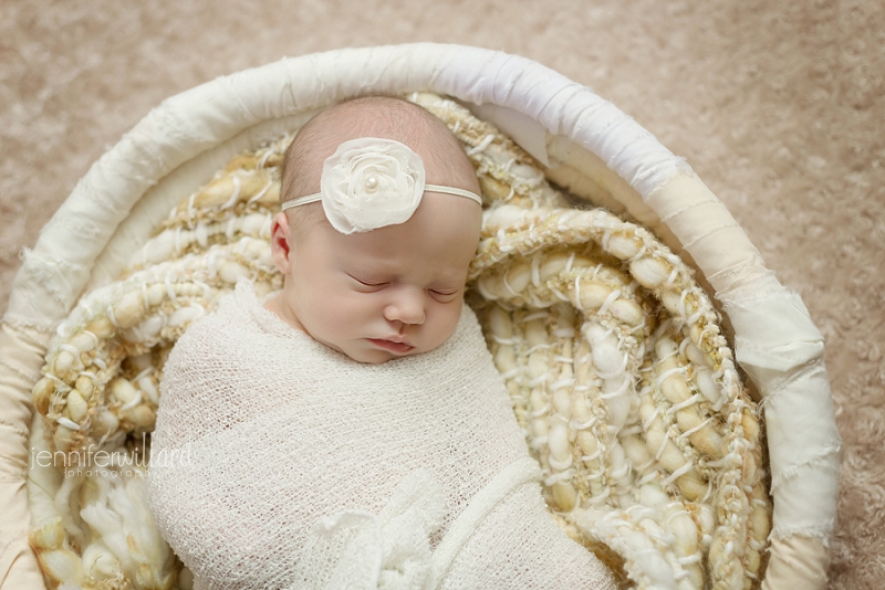 cream-white-brown-organic-newborn-photography-kingston