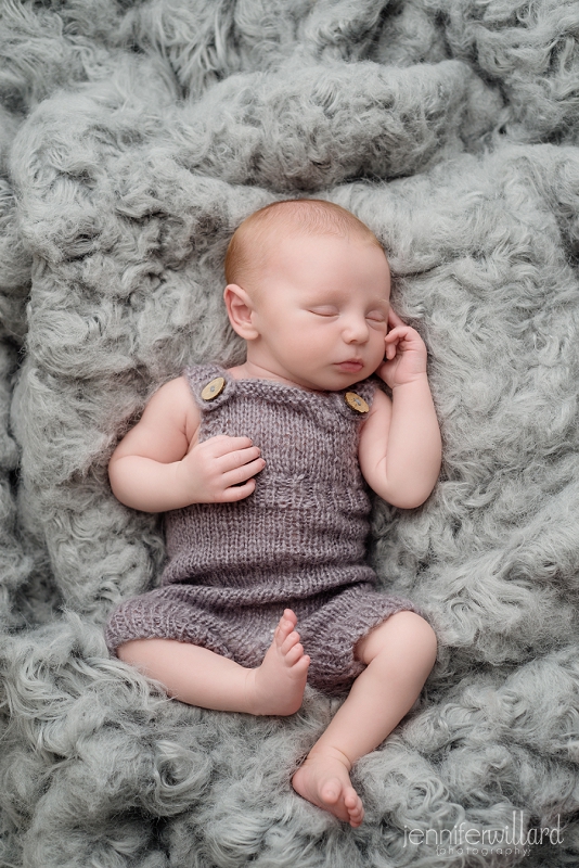 newborn-baby-boy-grey-blanket-flokati-grey-newborn-kingston-ontario-baby-photographer