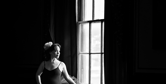 pregnant ballerina picture in CFB Kingston base in black and white