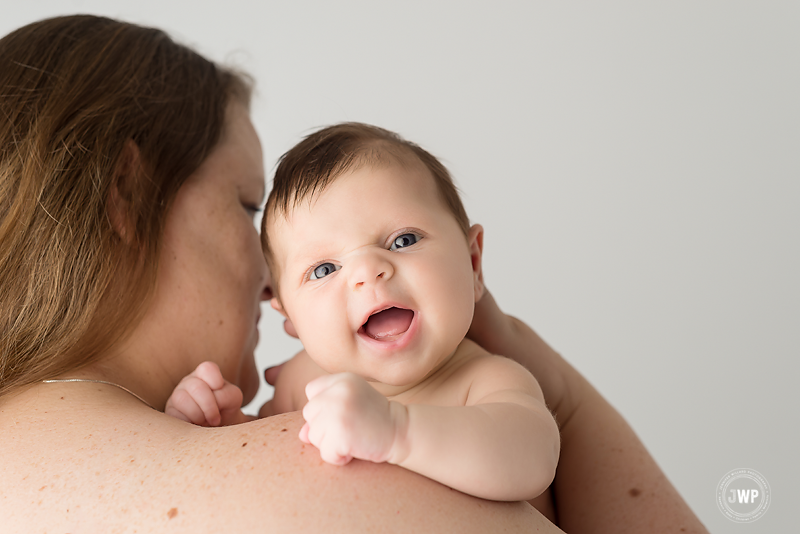 newborn baby pictures mother son Brockville newborn photography