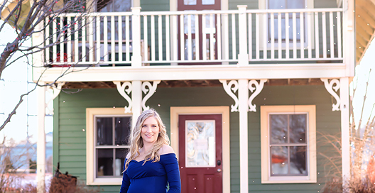 pregnant mother picture blue dress sunset Kingston Maternity Photographer