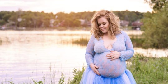 pregnant mother field sunset blue tulle skirt Kingston Maternity Photographer