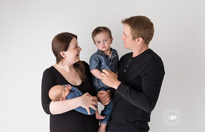 baby brother mother father Kingston newborn photographer