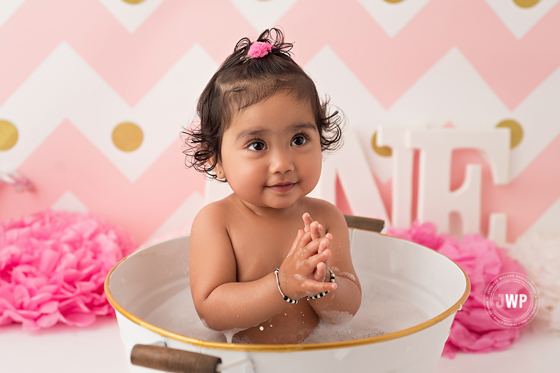 baby girl first birthday bathtime Kingston children photographer