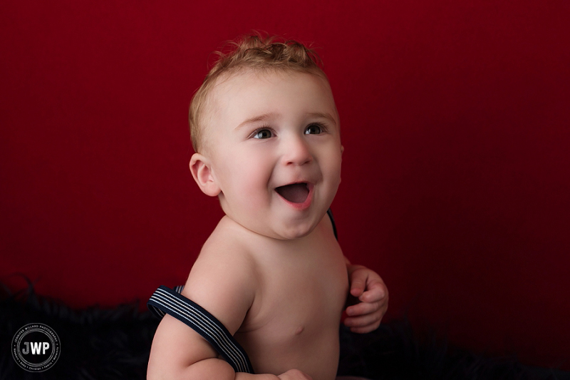 6 month milestone children smiling Kingston baby Photographer