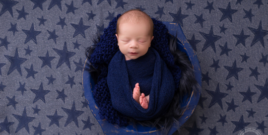 newborn boy blue bowl navy star backdrop Kingston baby photographer