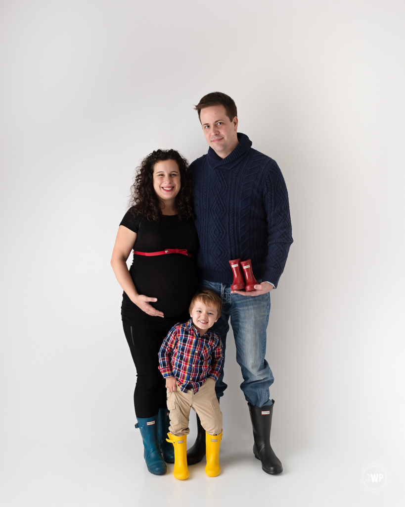 pregnant mom dad child hunter boots Kingston maternity photographer