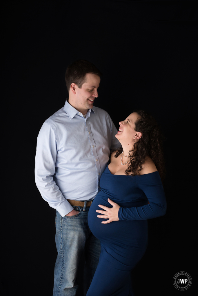 pregnant mother navy blue dress father Kingston maternity photographer