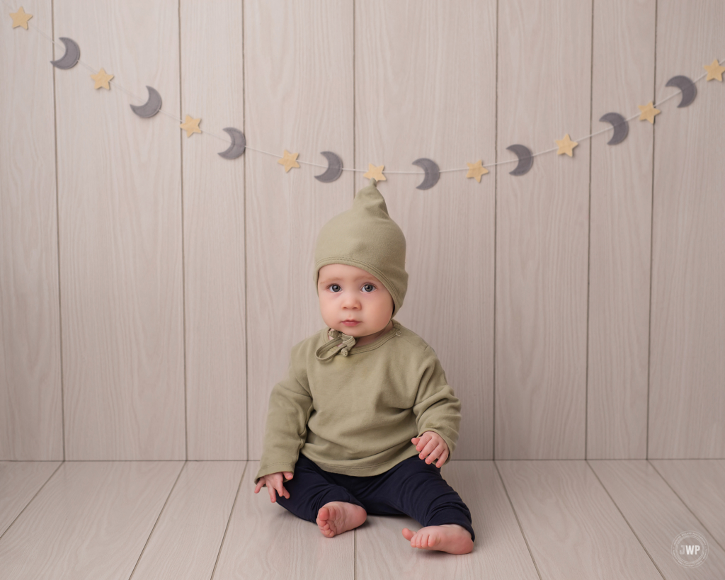 baby boy 6 Month old sitter milestone stars moon garland Kingston baby photographer