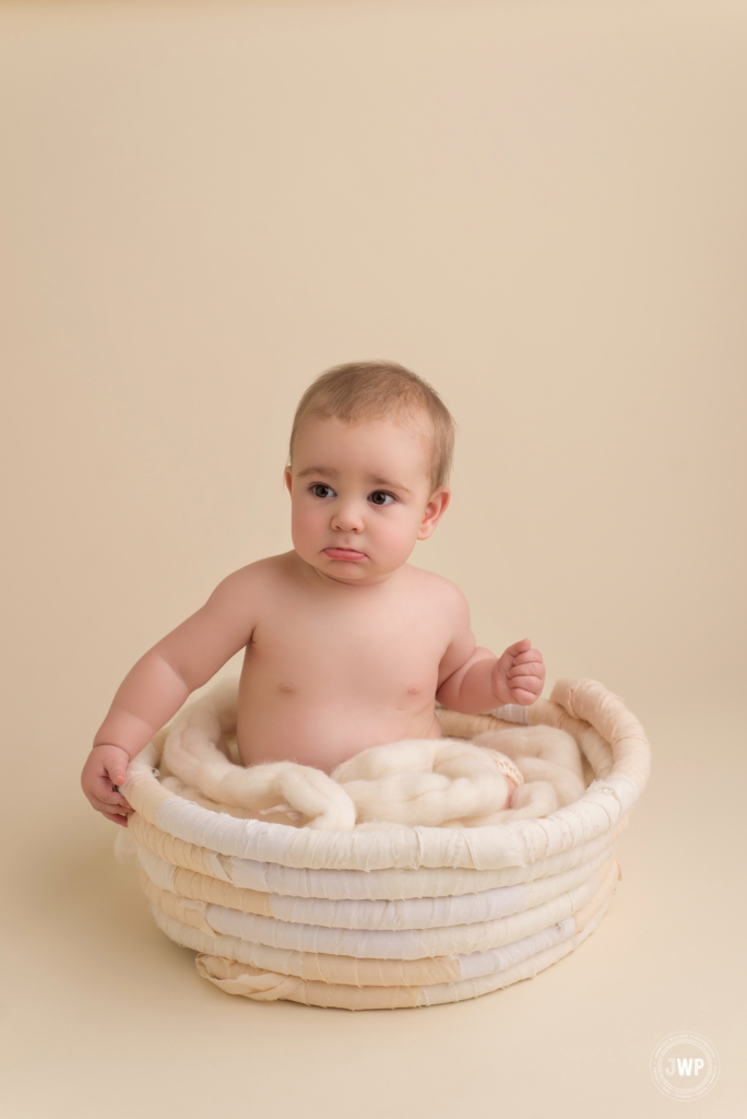 baby milestone 6 months cream backdrop basket Kingston family photographer