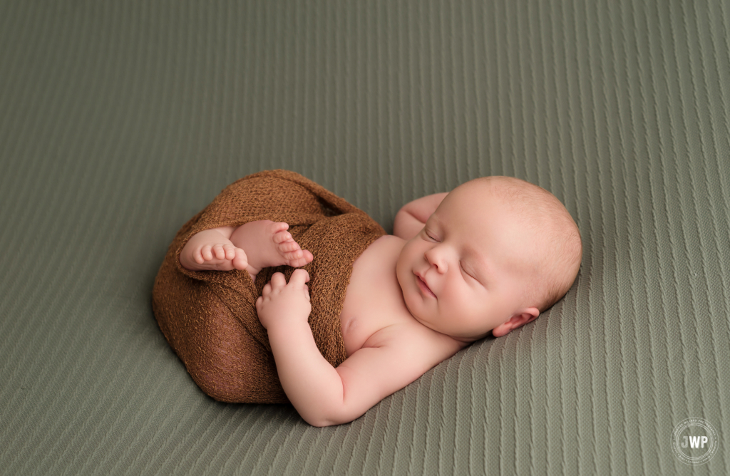 baby boy green blanket brown wrap Kingston Ontario Photographer