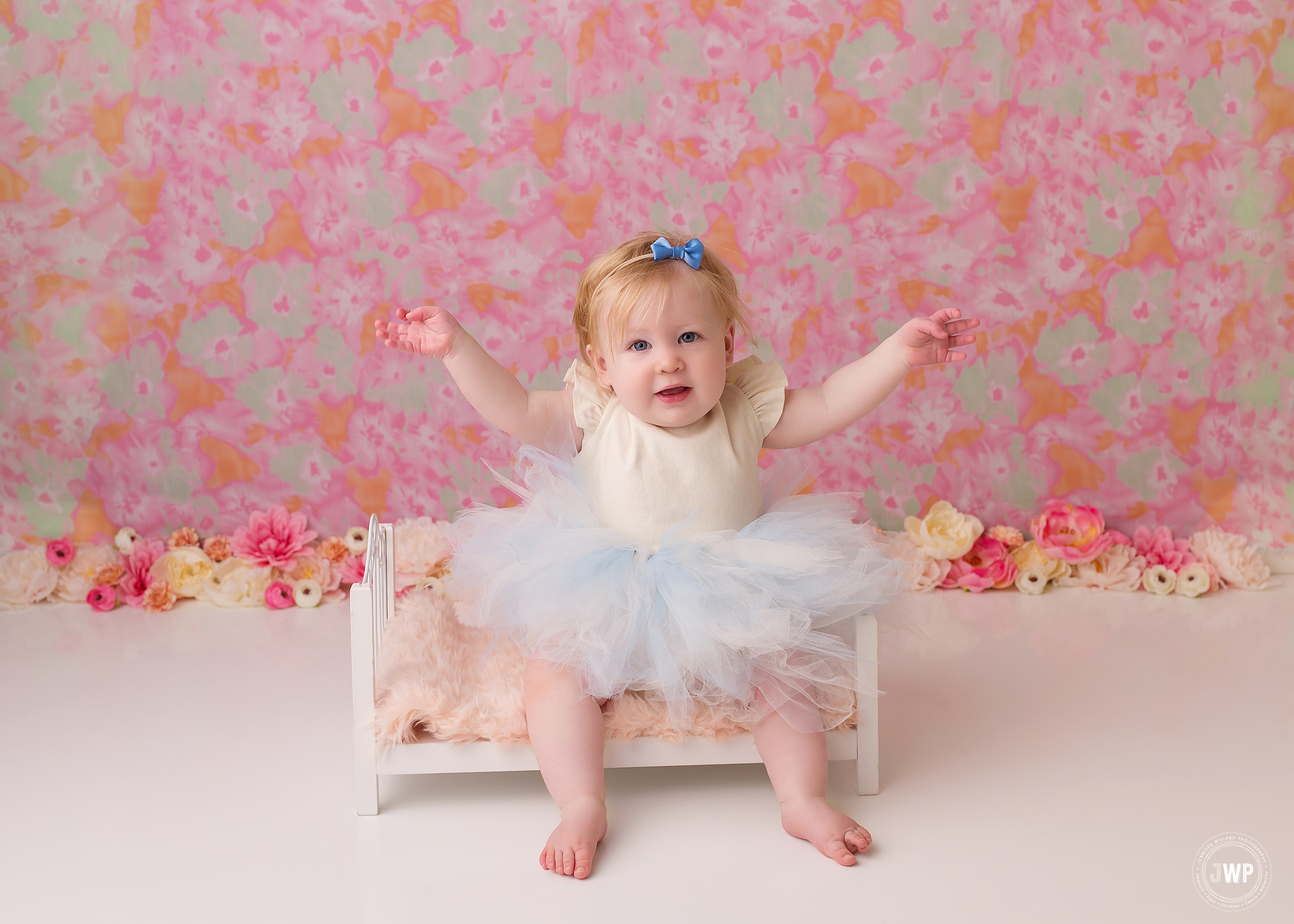 baby first birthday milestone tutu flower backdrop Kingston photographer
