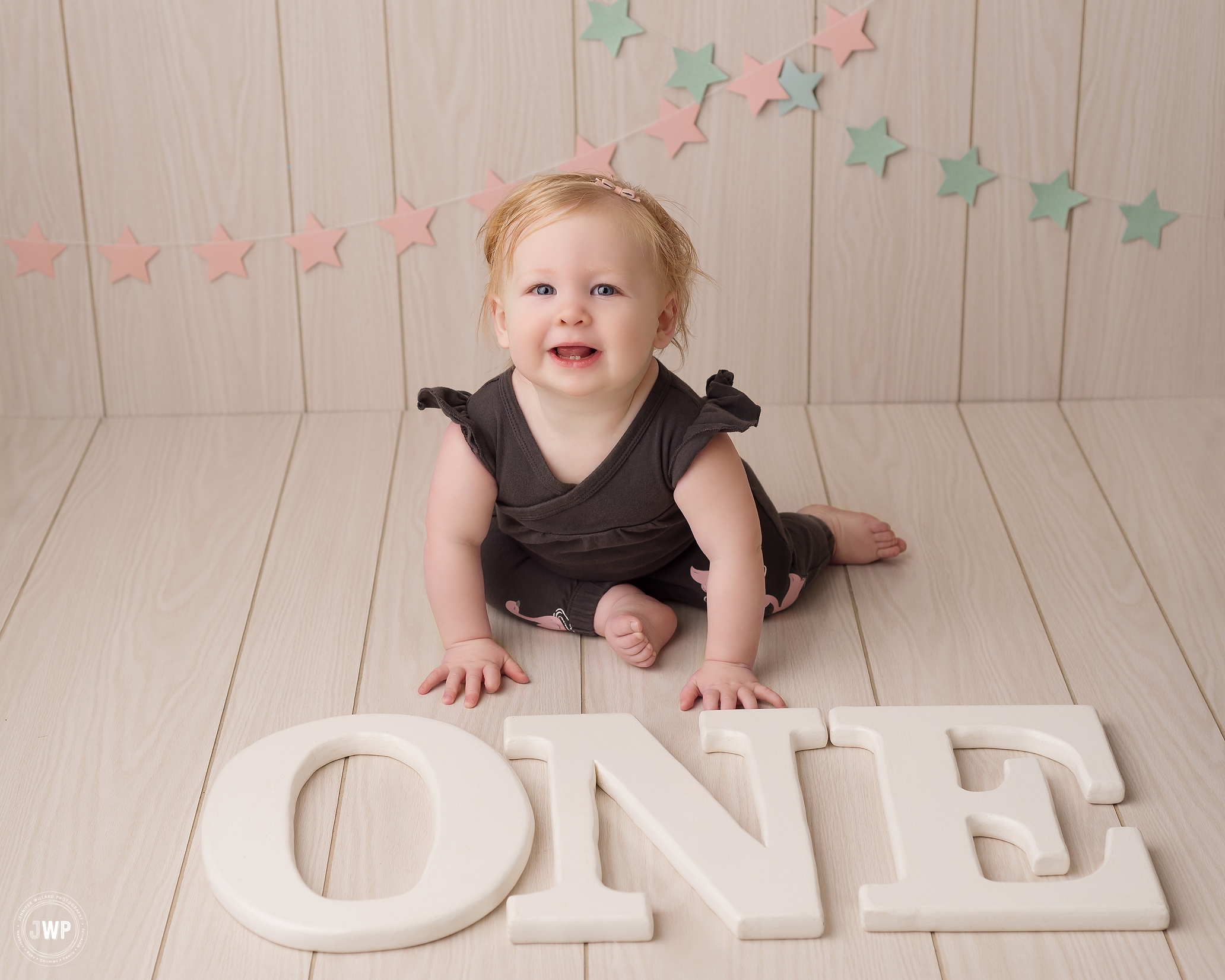 baby girl first birthday milestone stars Kingston photographer