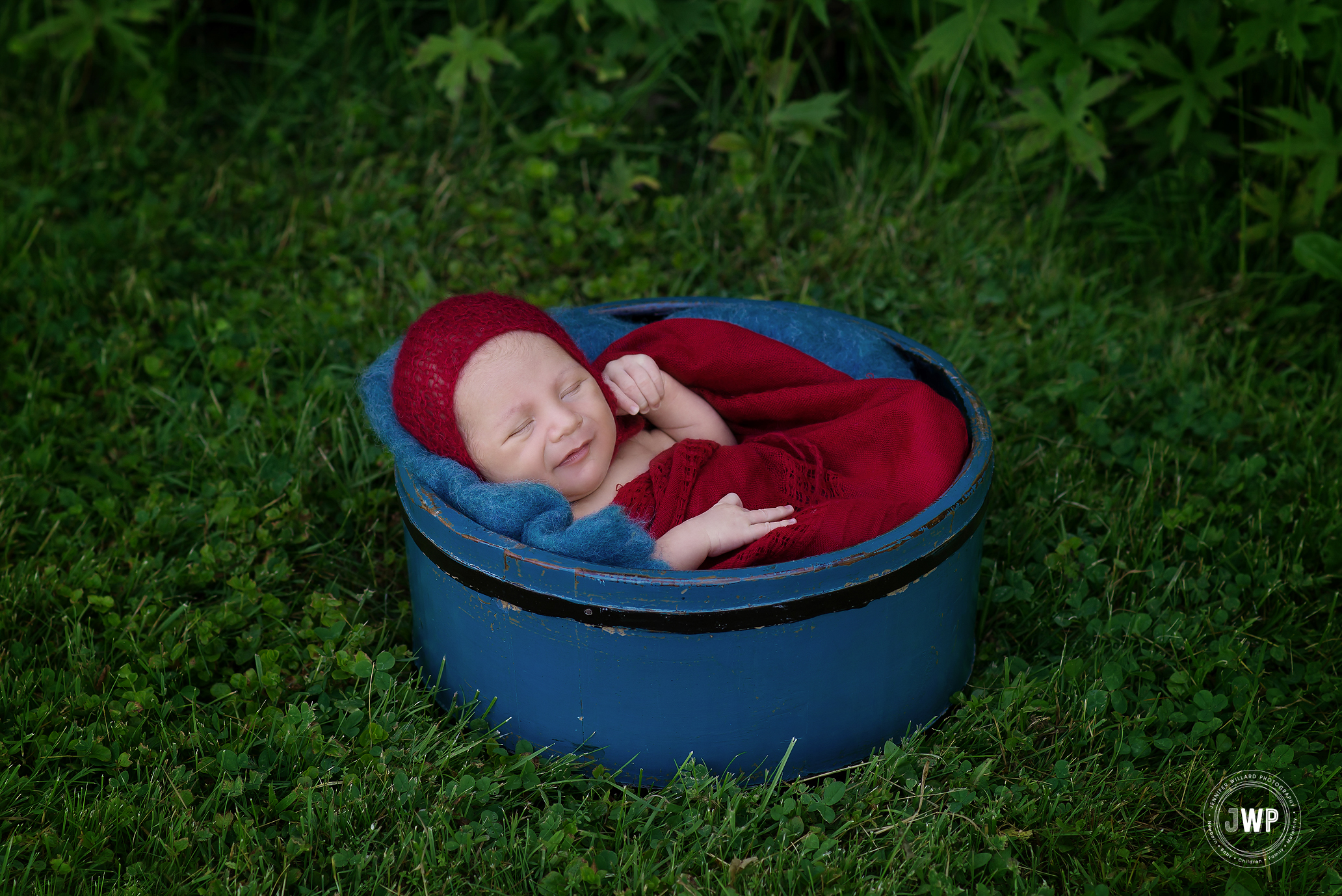 newborn boy teal bucket red wrap bonnet Kingston lifestyle photographer