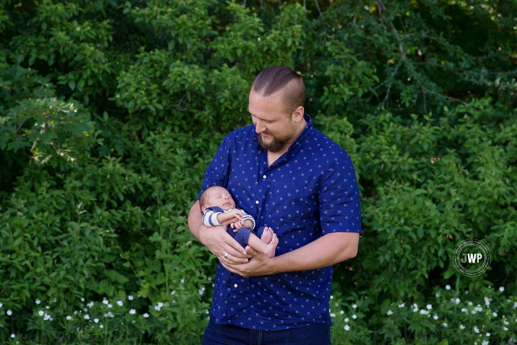 newborn boy father outdoor lifestyle photographer Kingston Ontario