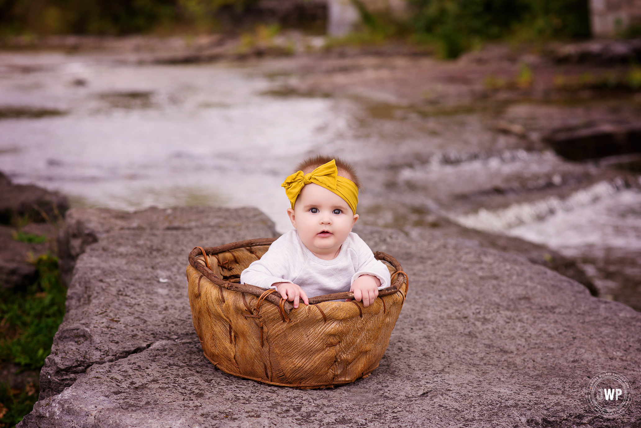 baby girl burlap basket Babcock Mill Kingston Photographer