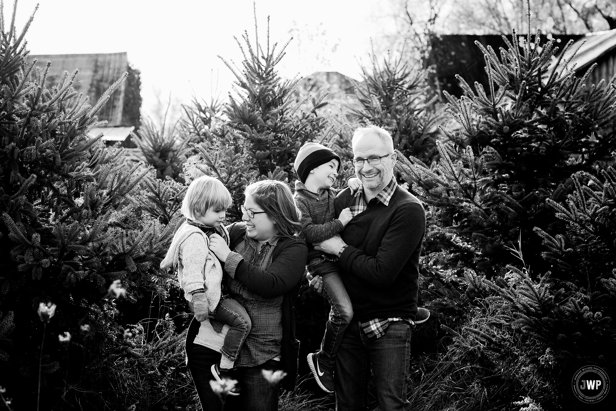 black and white christmas tree farm Kingston family photographer
