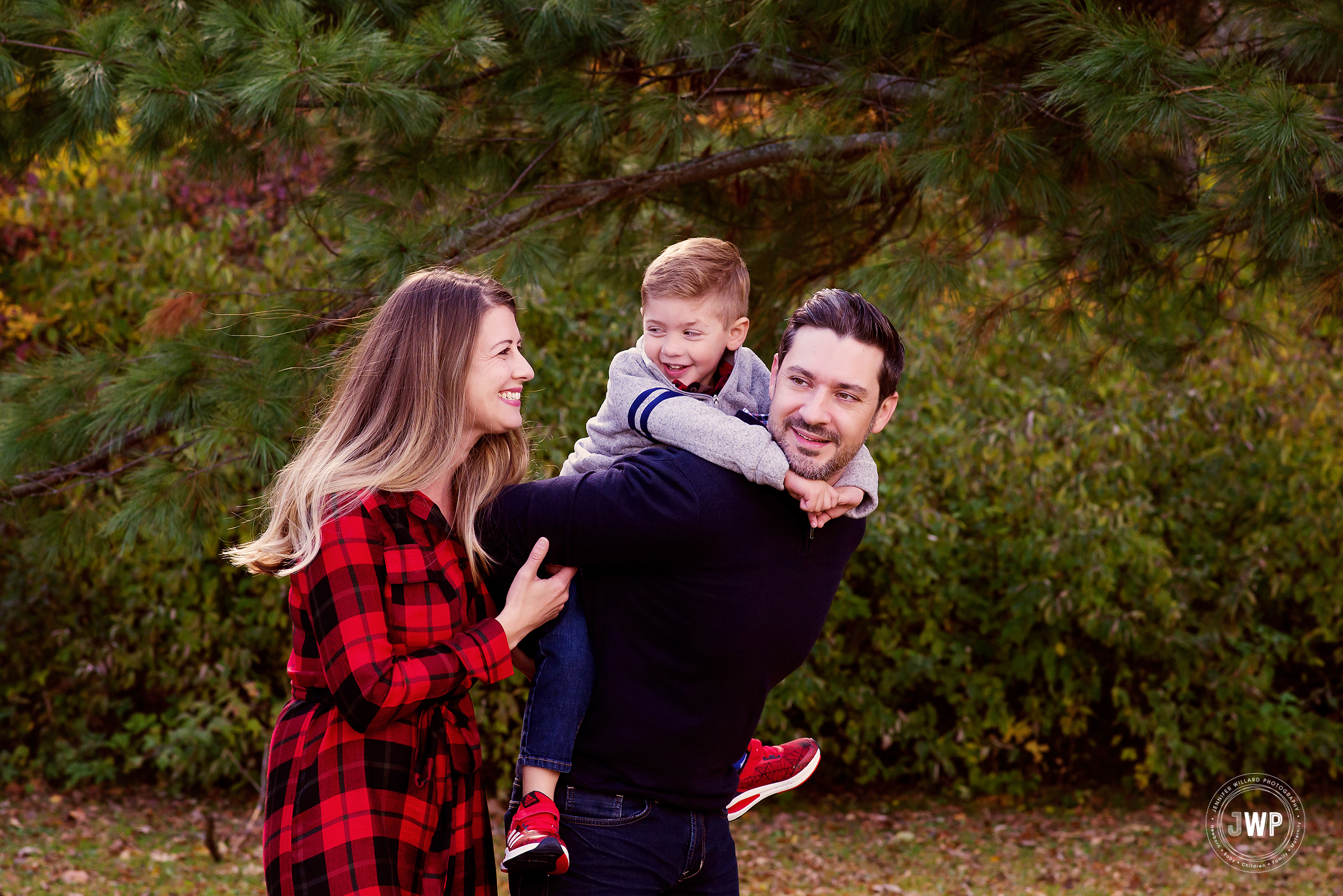 Fall Family Portraits Lemoine Point Kingston Ontario Photographer