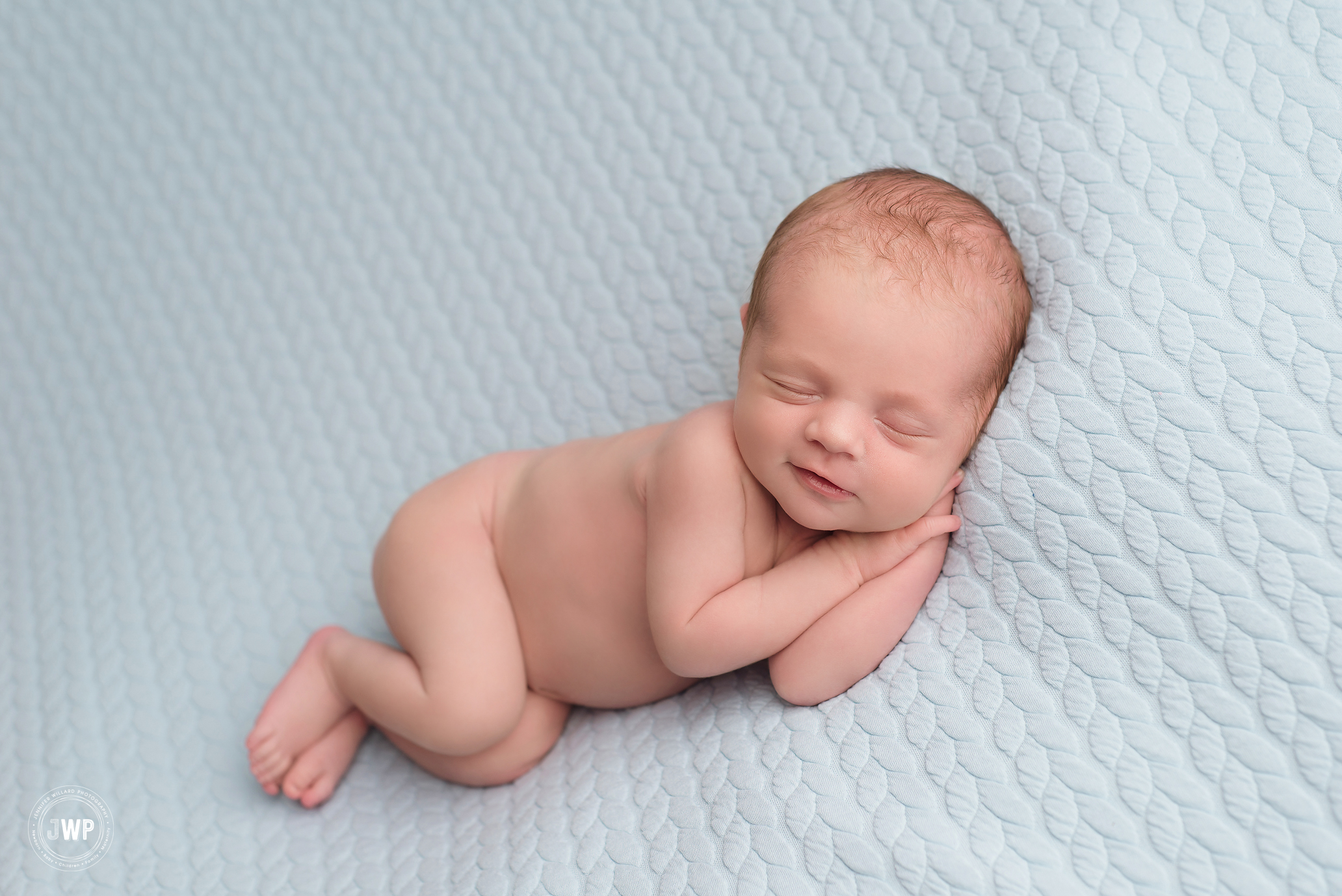 baby girl blue blanket Belleville newborn photographer